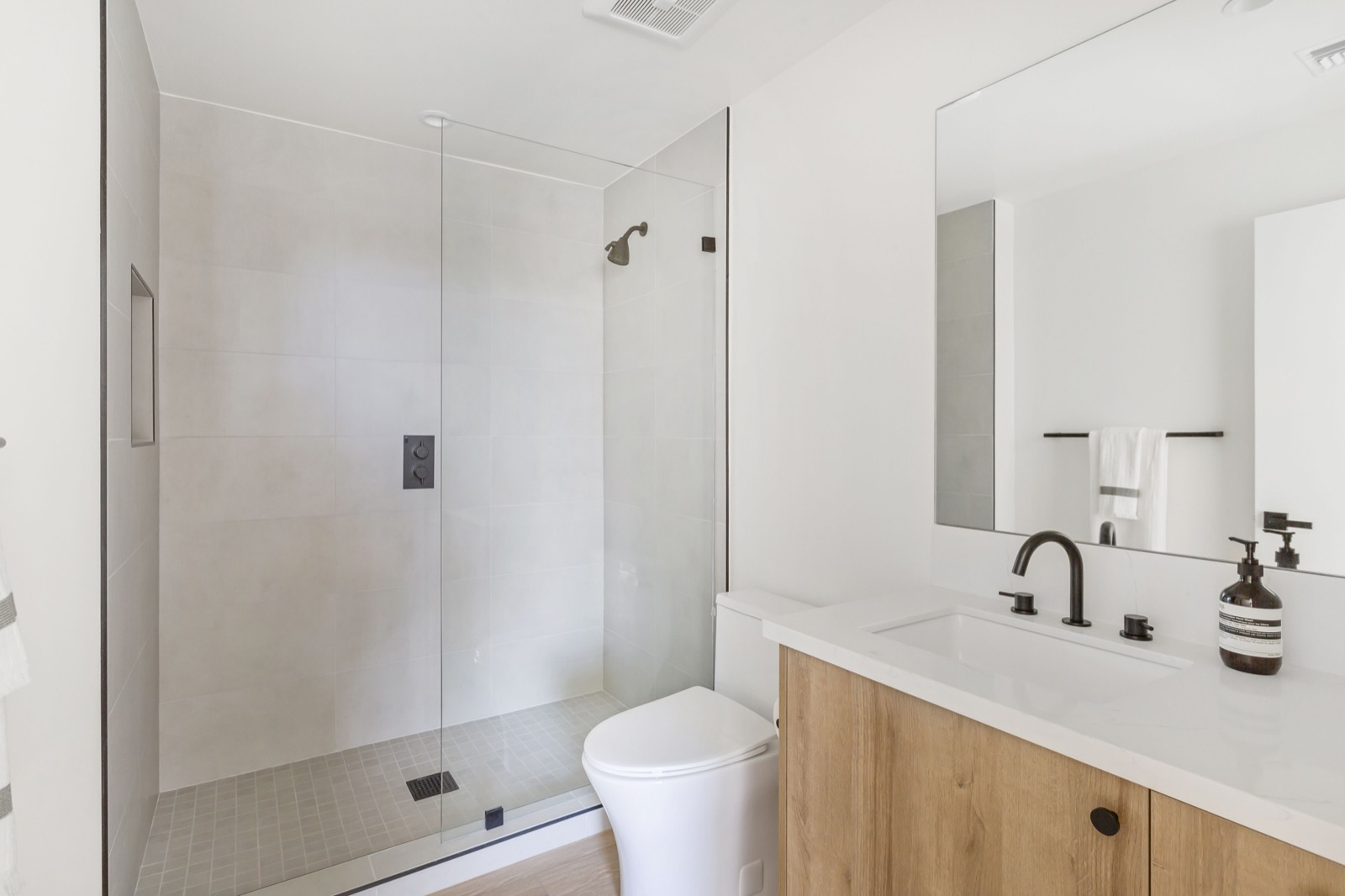 Residences at 27th Street West Adams