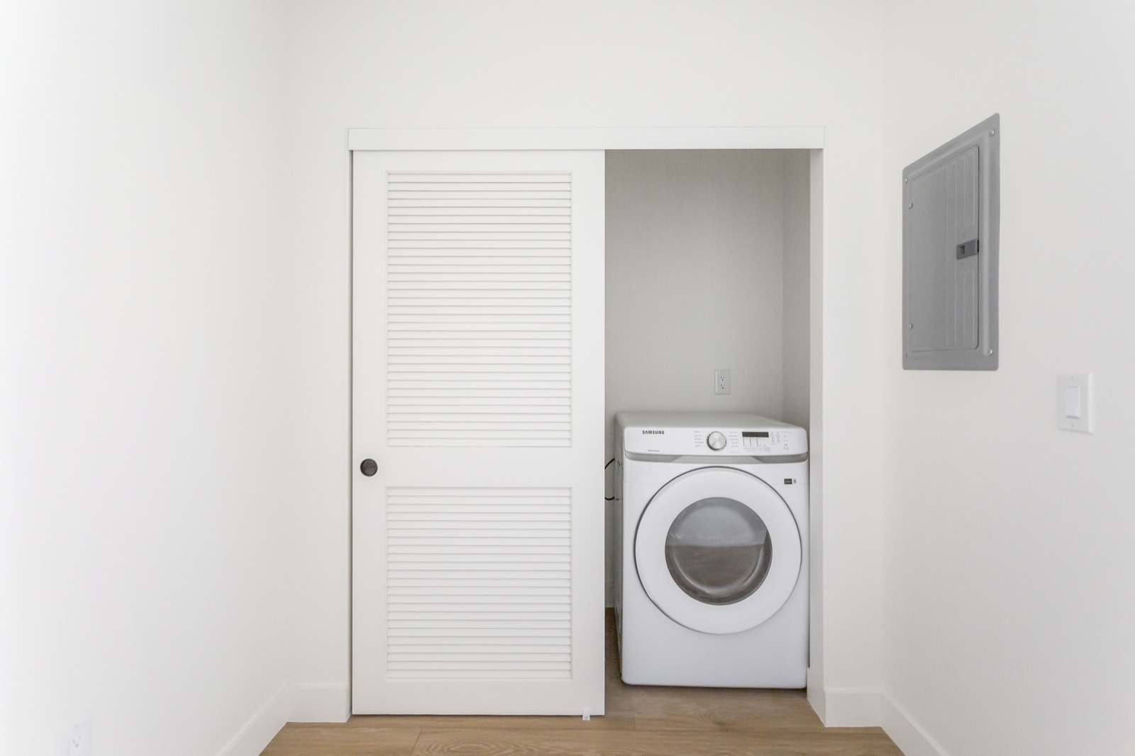 Residences at 27th Street West Adams