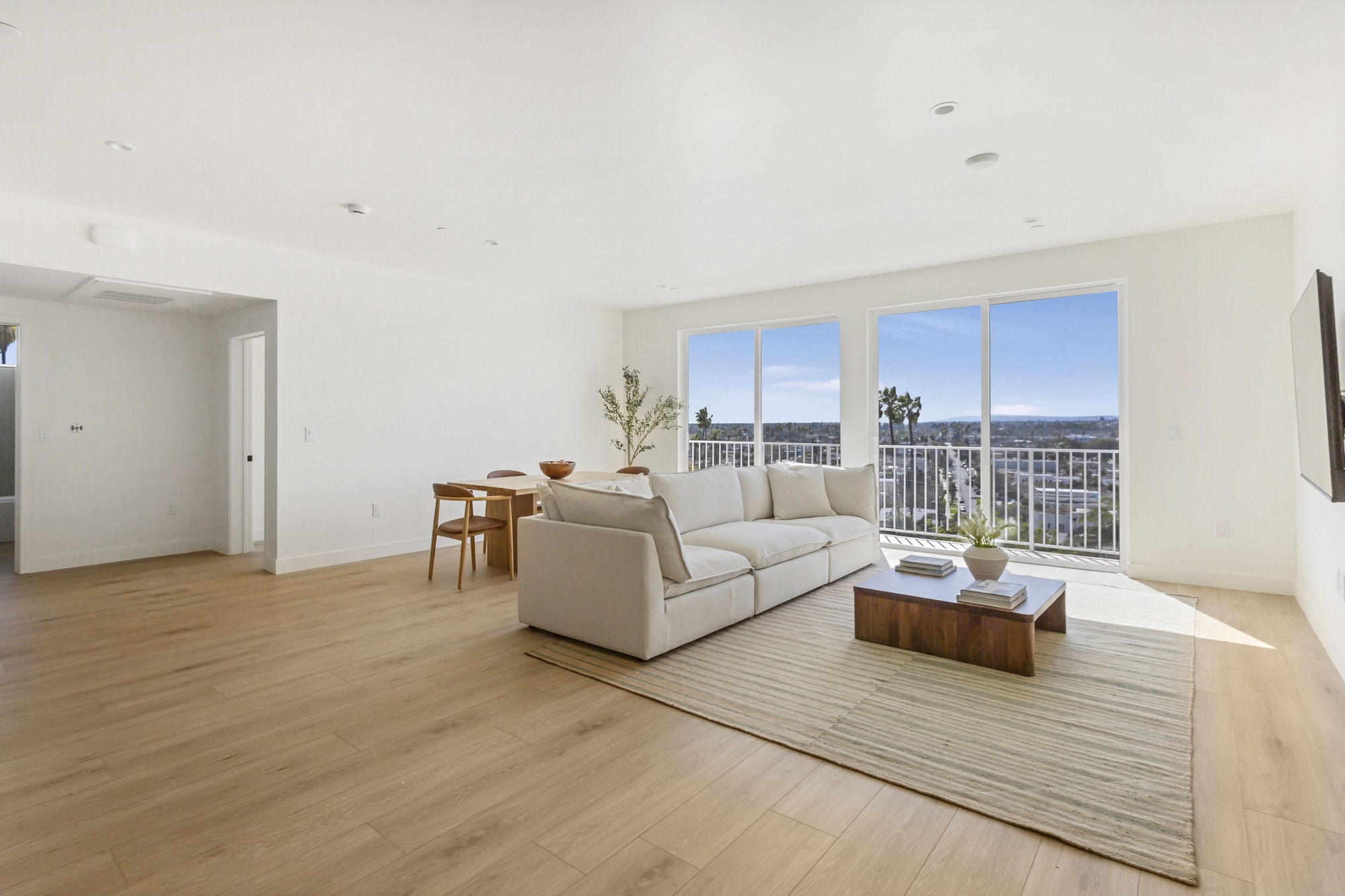 Residences at 27th Street West Adams